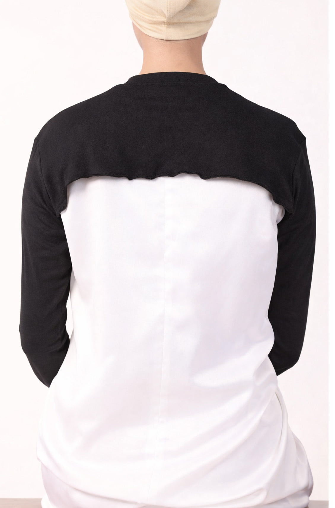 Neck and Sleeve Extender Black
