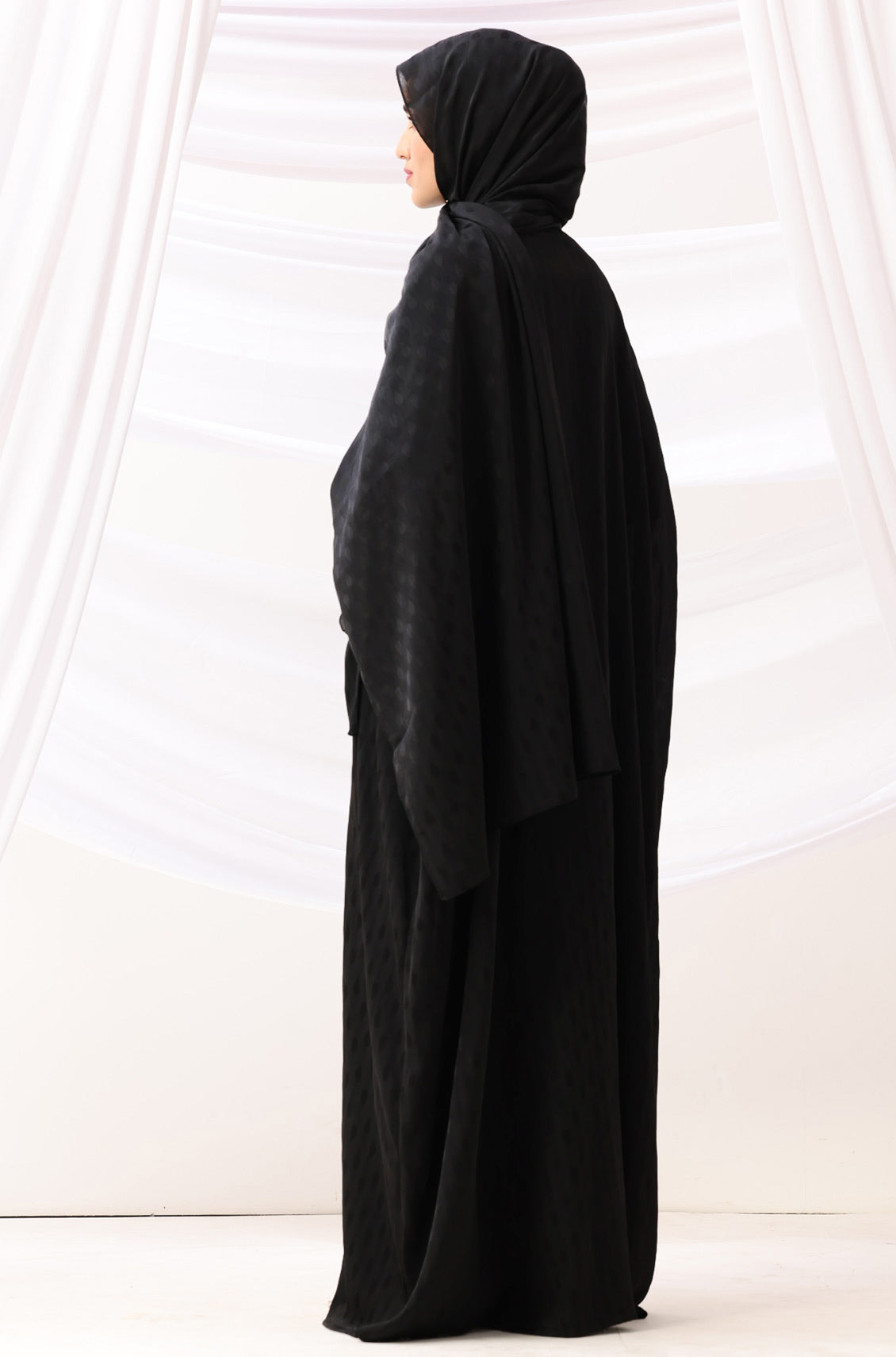 Luxe Dune Kaftan Abaya Black with Slip
