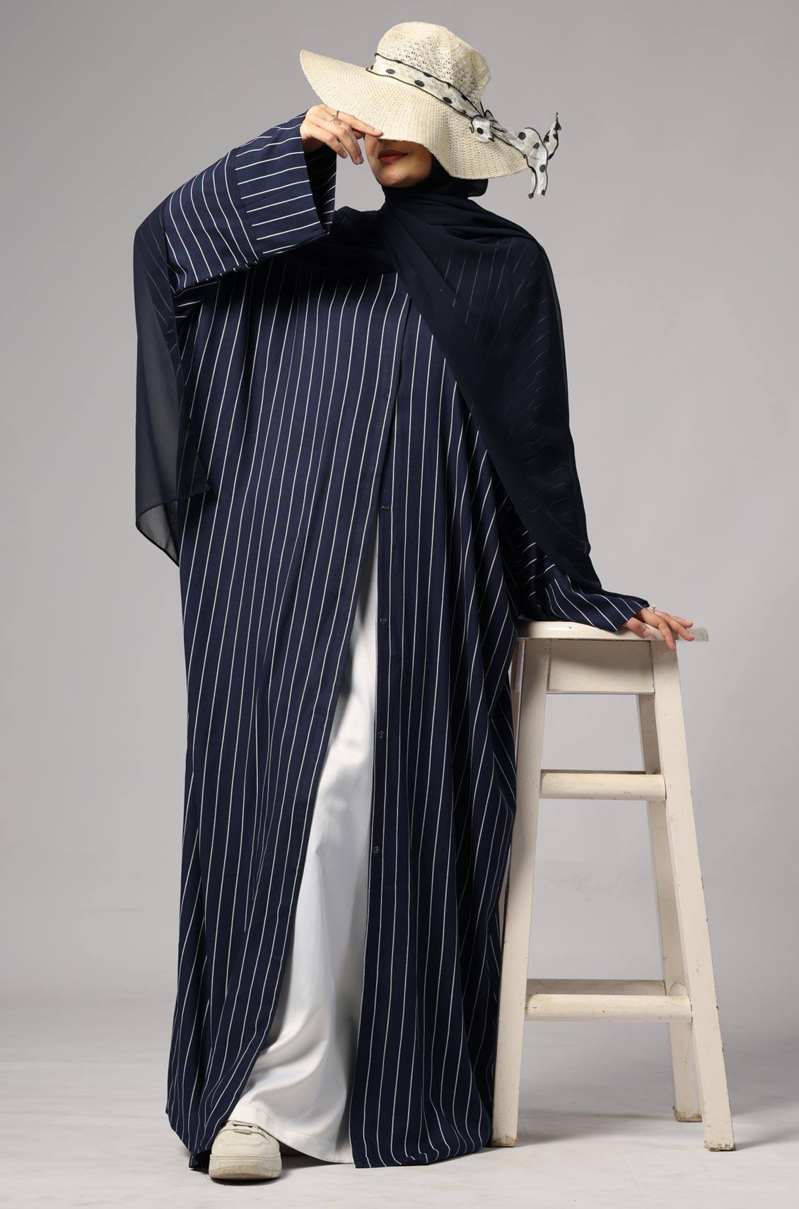 Zoya Striped Abaya- Navy