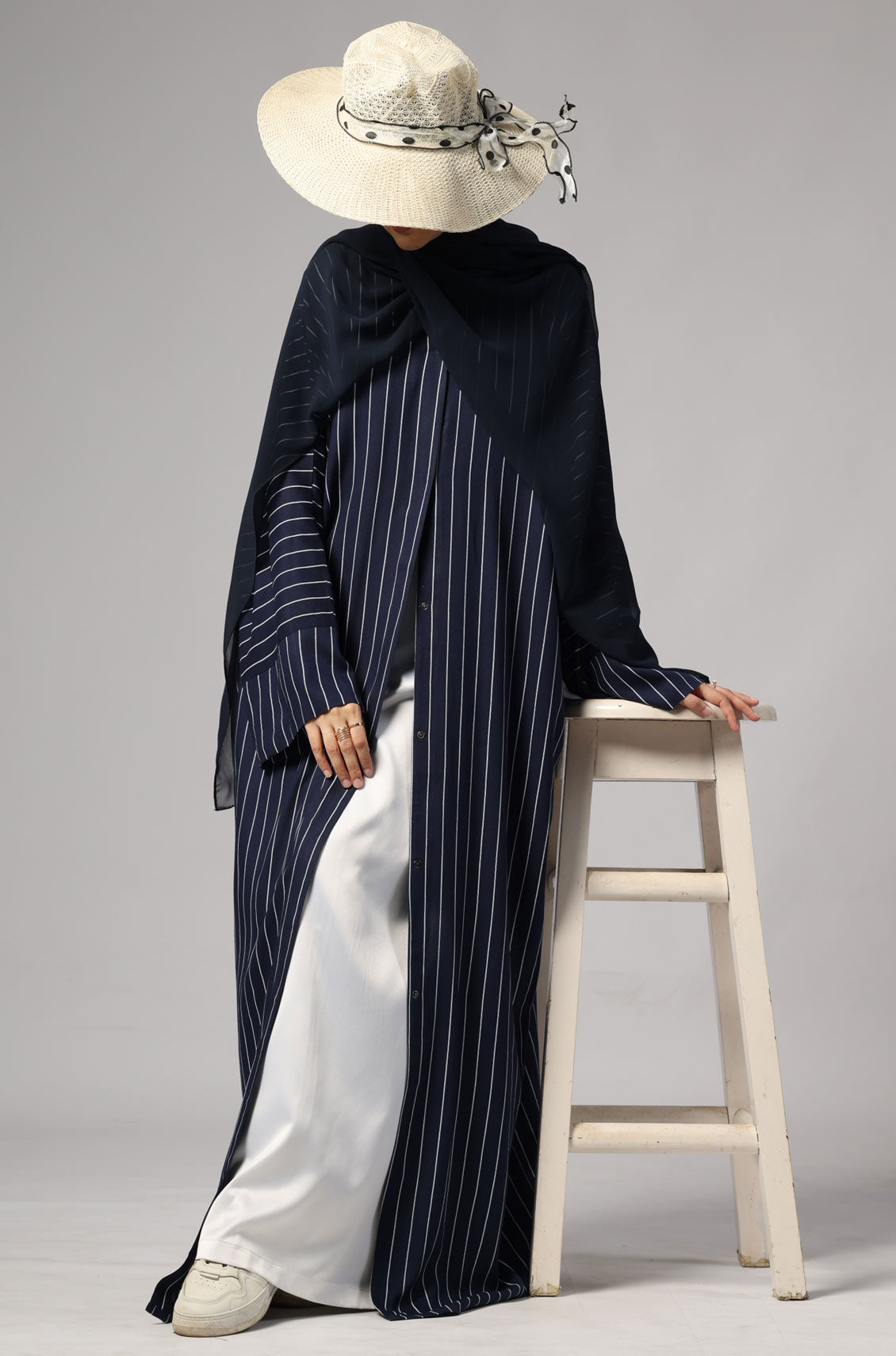 Zoya Striped Abaya- Navy