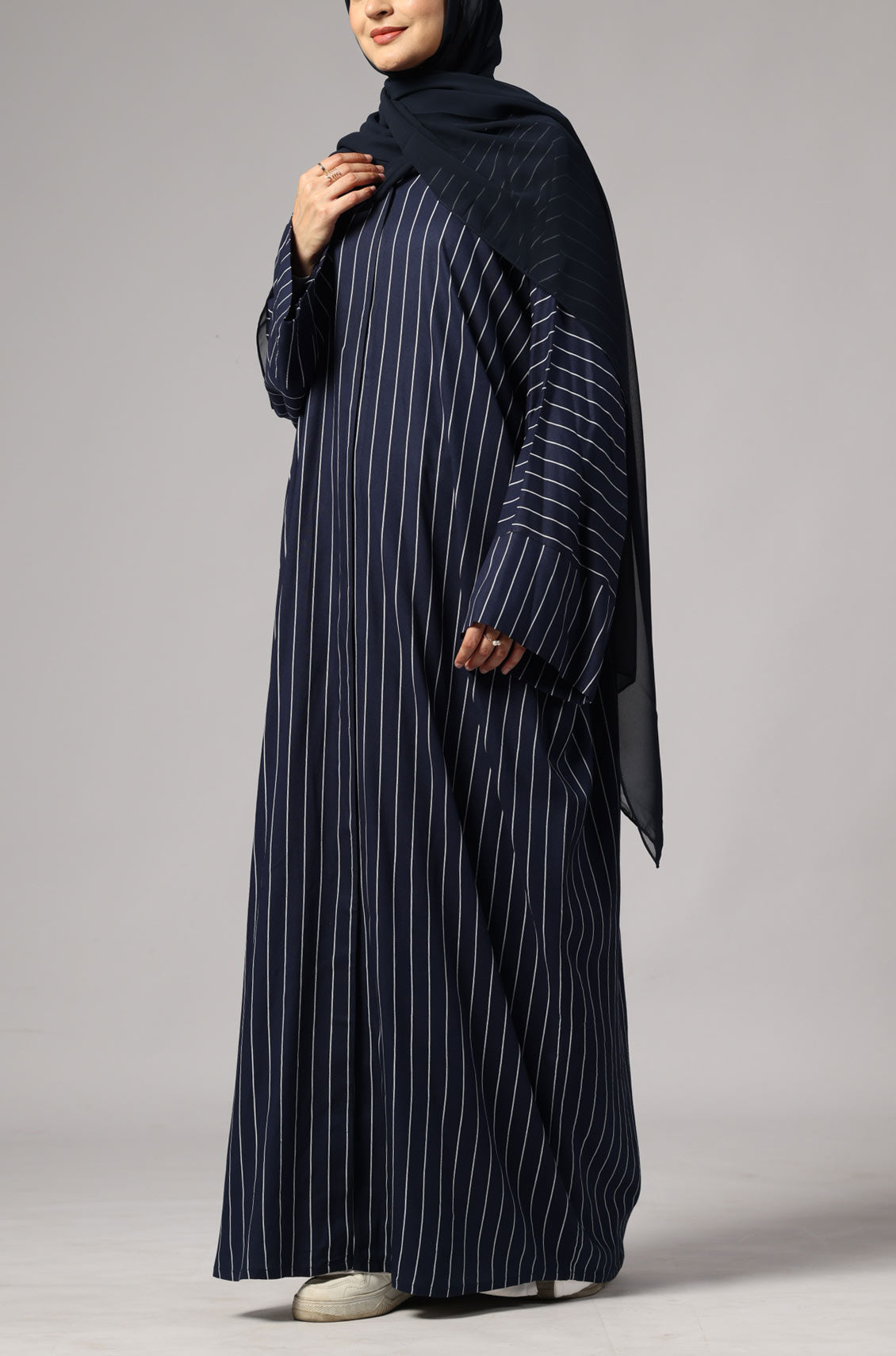 Zoya Striped Abaya- Navy