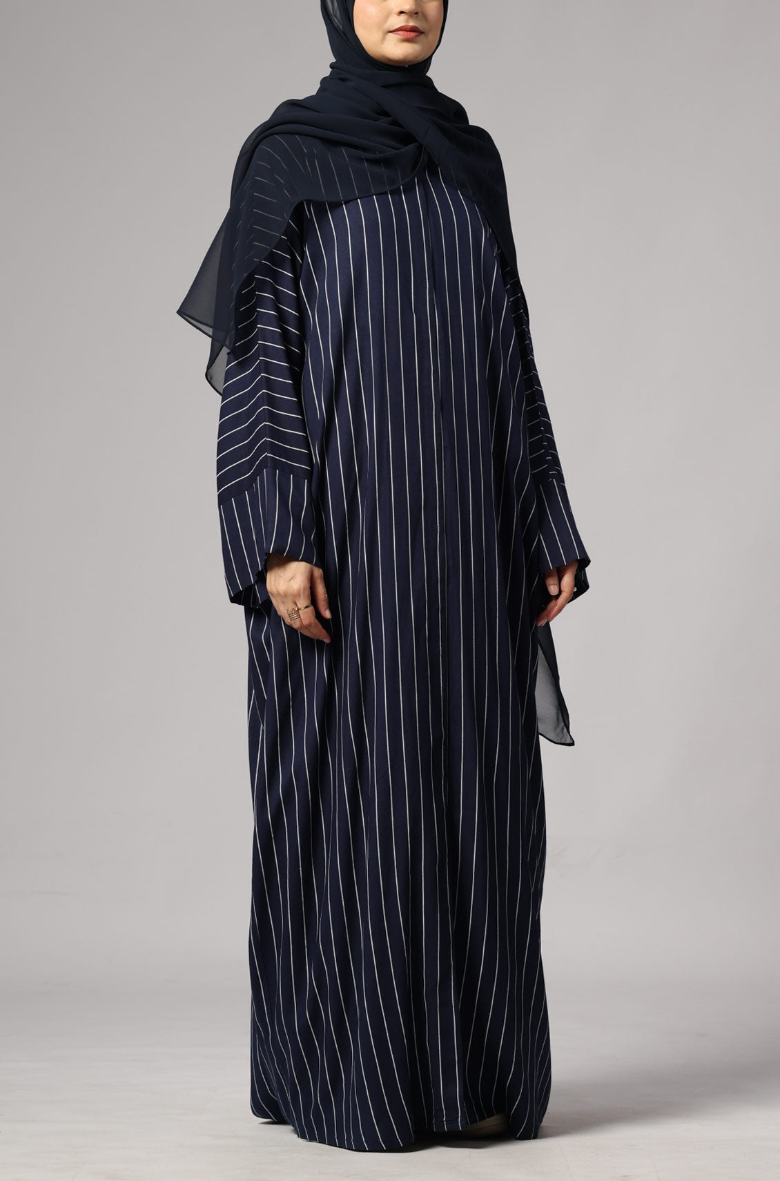 Zoya Striped Abaya- Navy