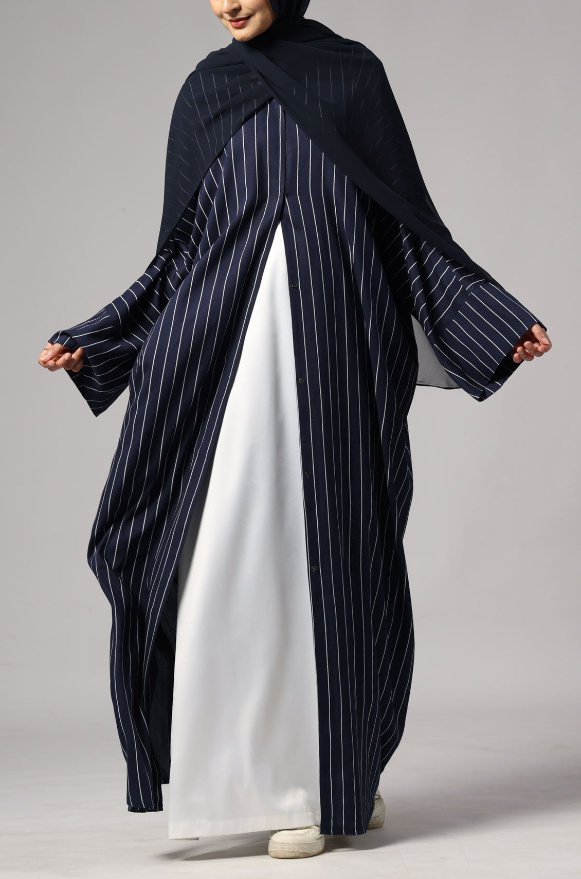 Zoya Striped Abaya- Navy