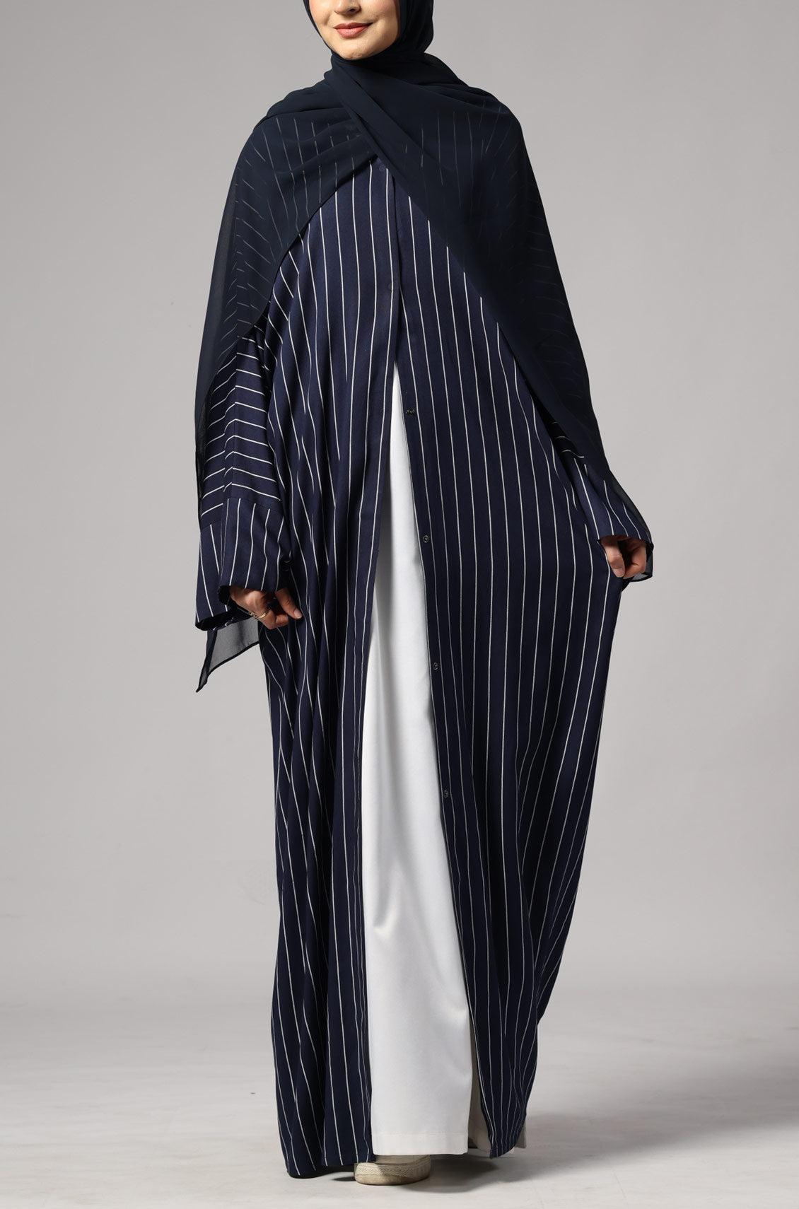 Zoya Striped Abaya- Navy