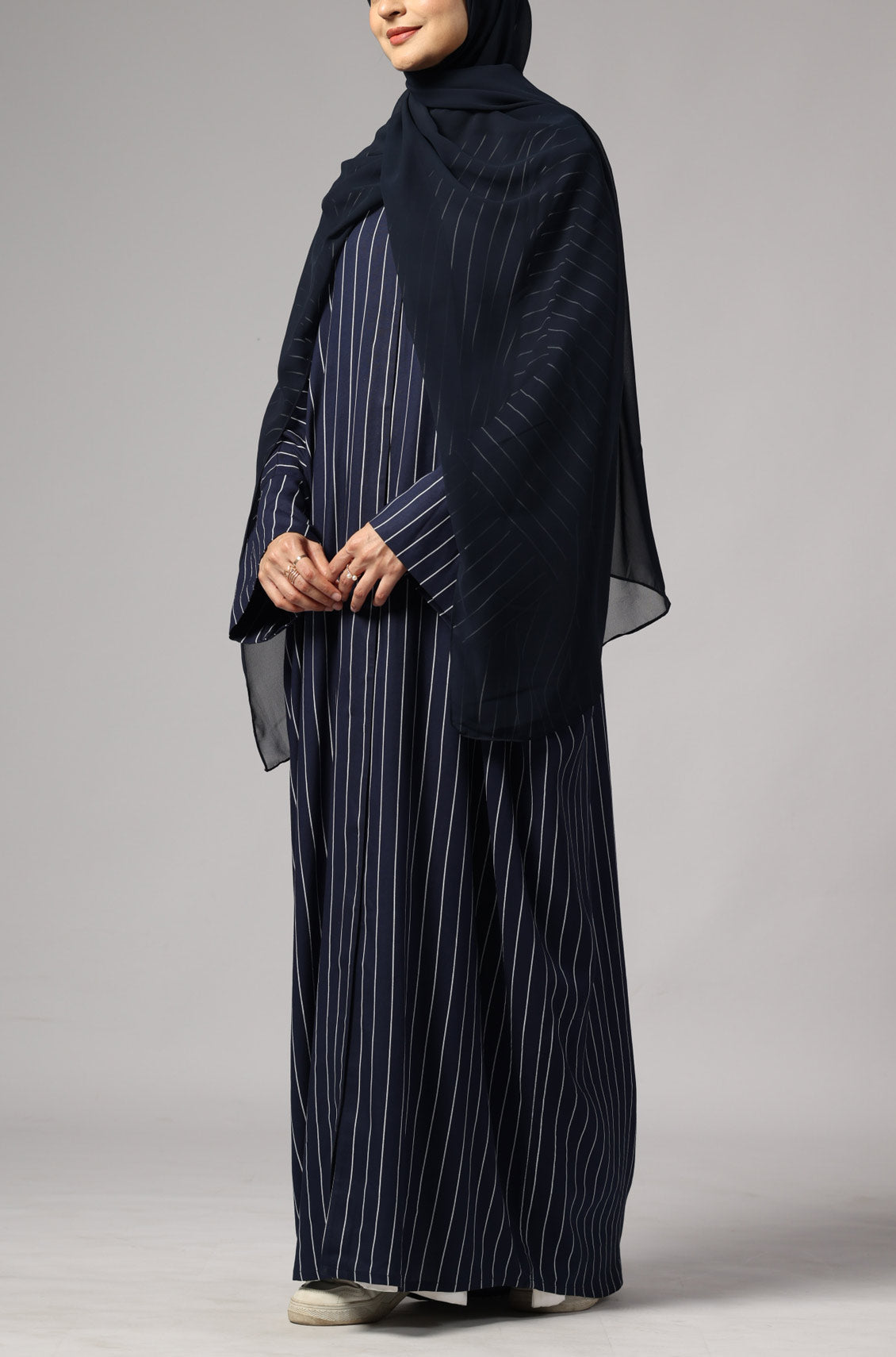 Zoya Striped Abaya- Navy