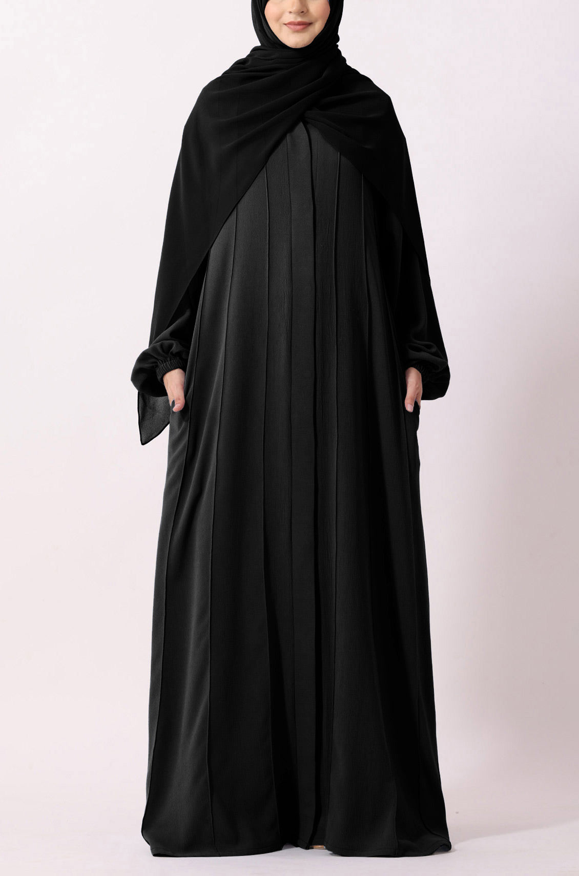 Simple Pleated Abaya Black