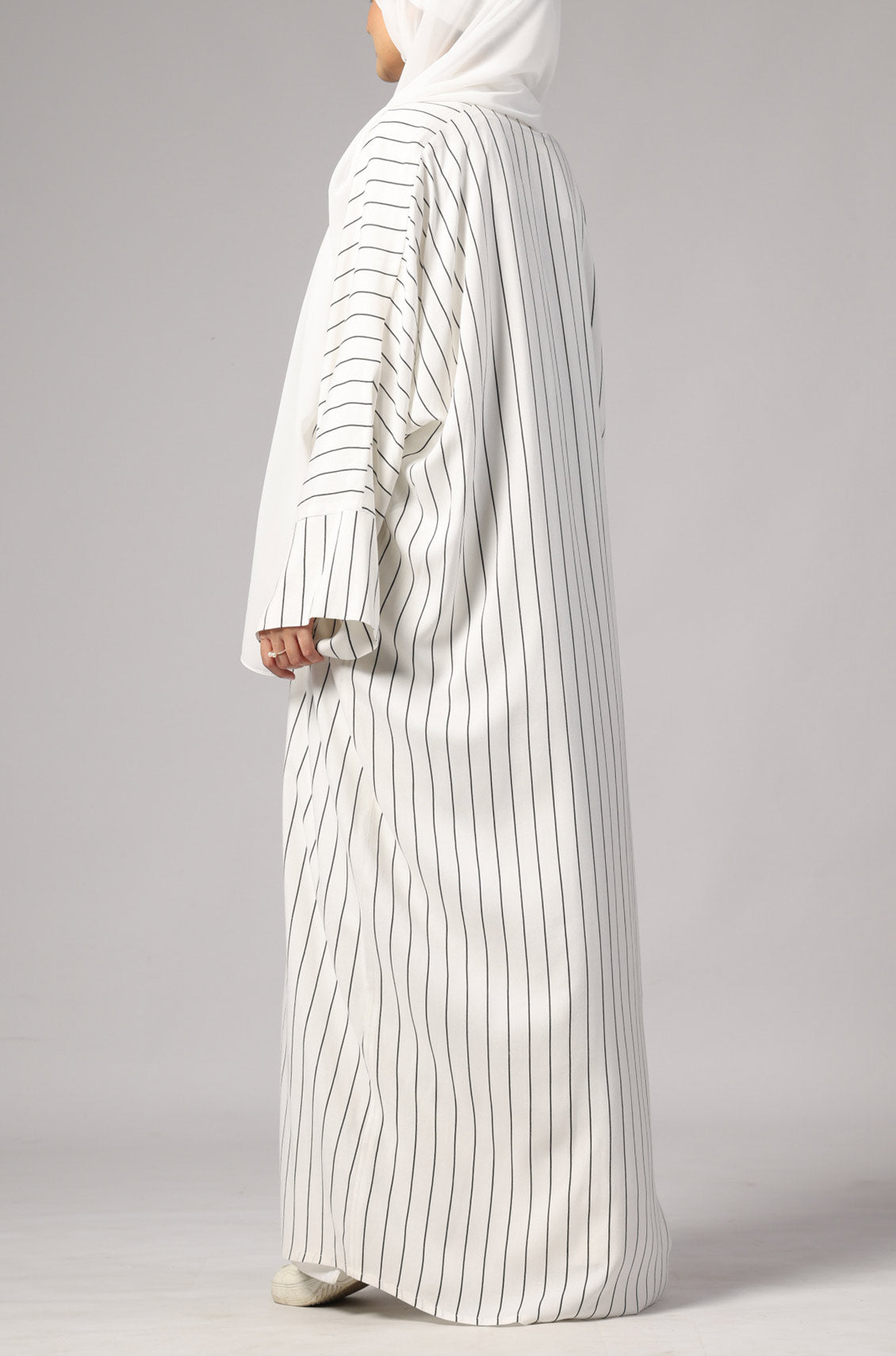 Zoya Striped Abaya- Pearl White