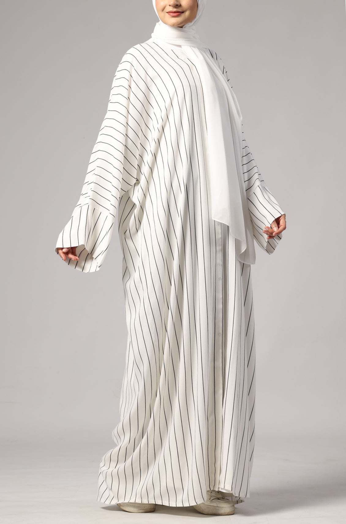 Zoya Striped Abaya- Pearl White