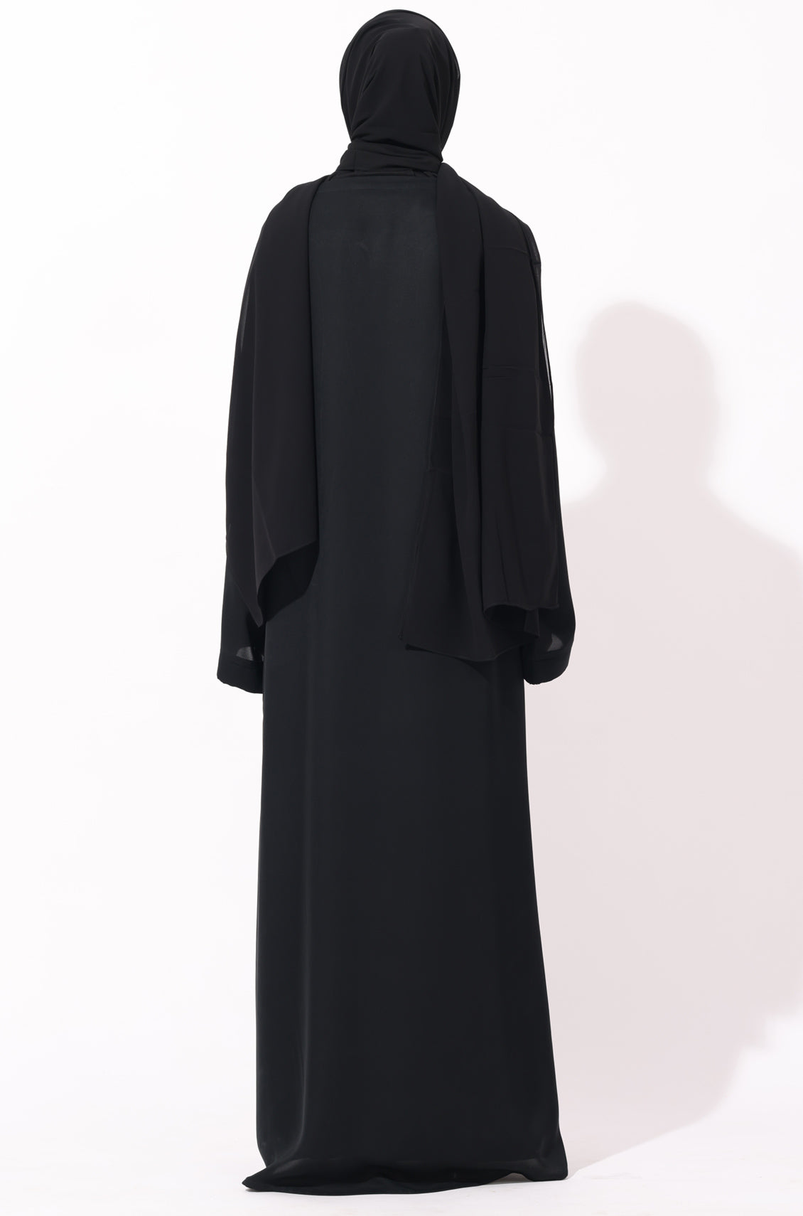 Black Nida Abaya Front Closed