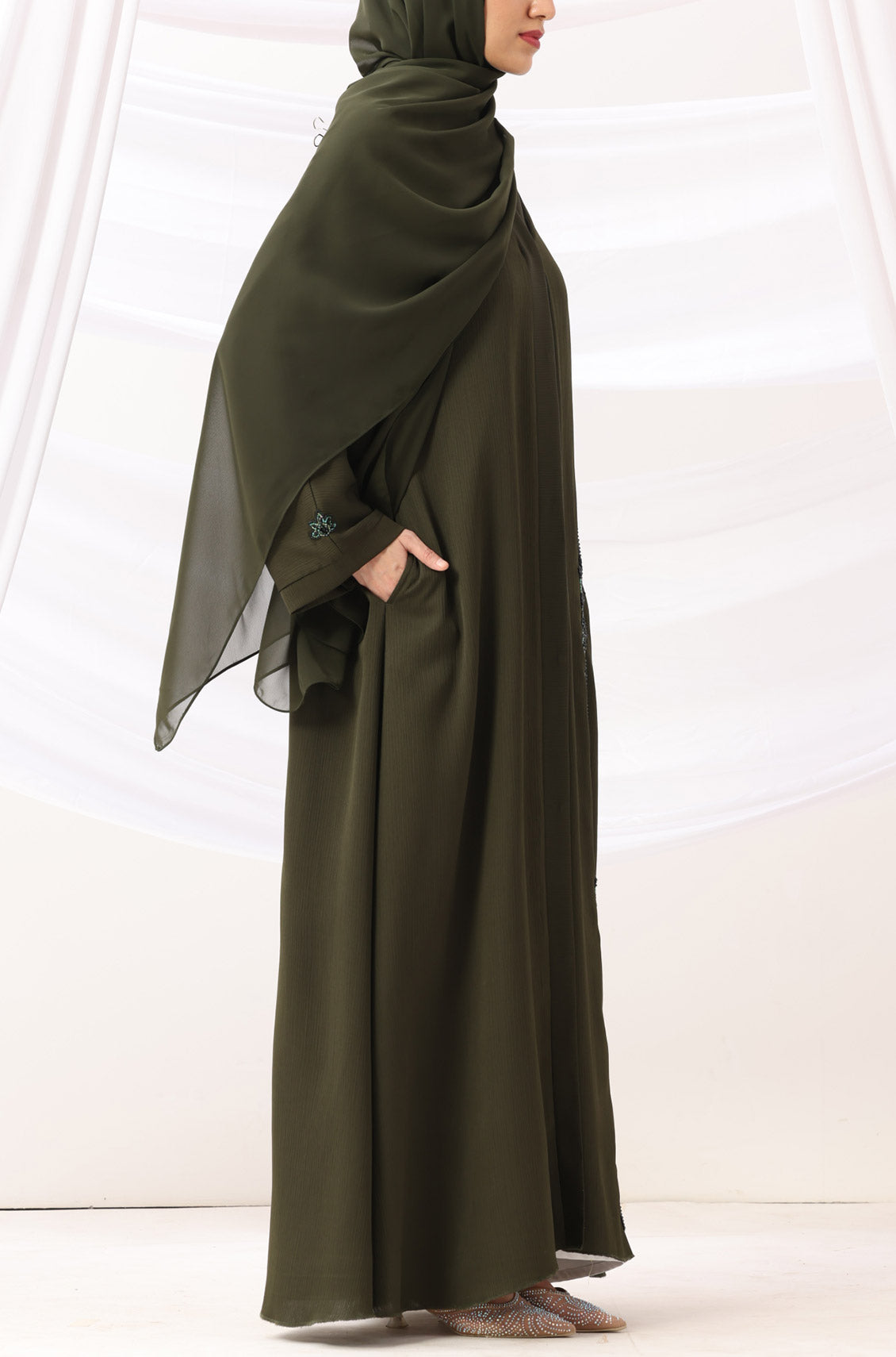 Sehr Handwork Abaya Deep Olive