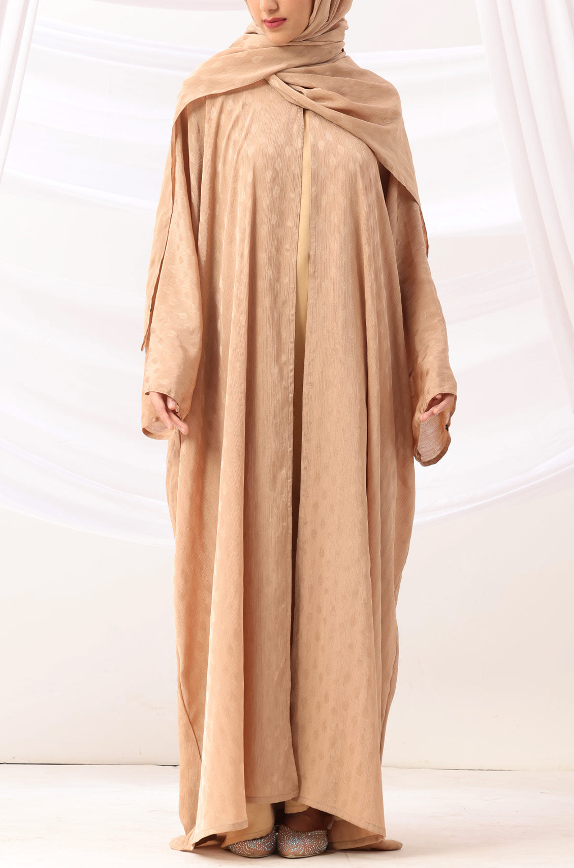Luxe Dune Kaftan Abaya Gold