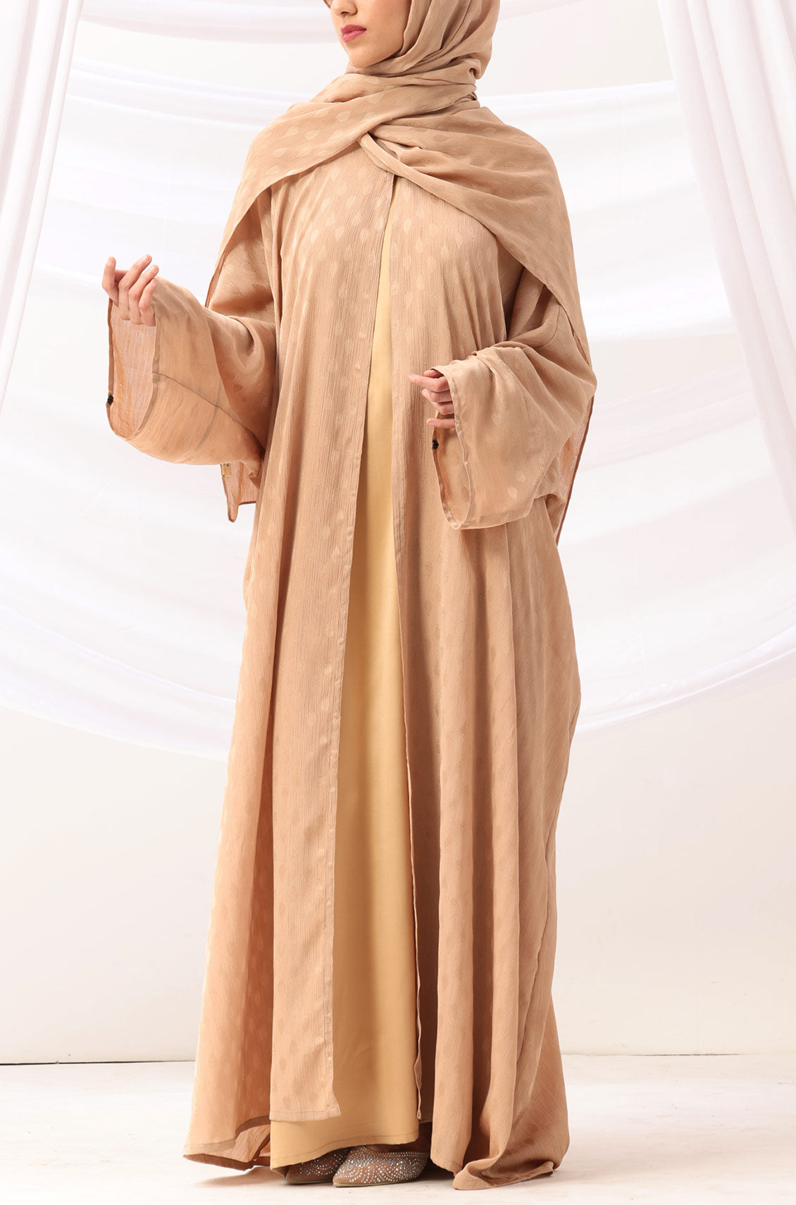 Luxe Dune Kaftan Abaya Gold