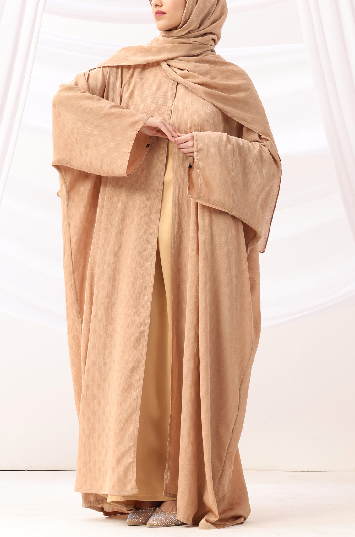 Luxe Dune Kaftan Abaya Gold