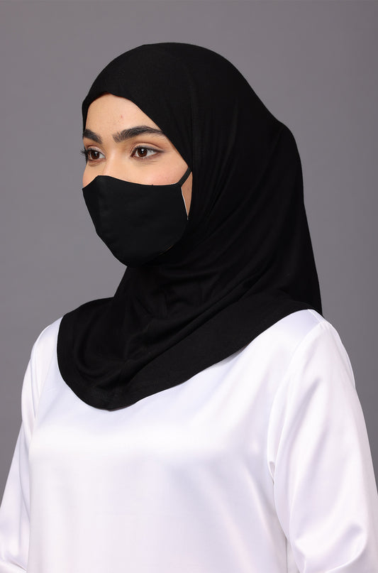 Full Coverage Under Scarf Black