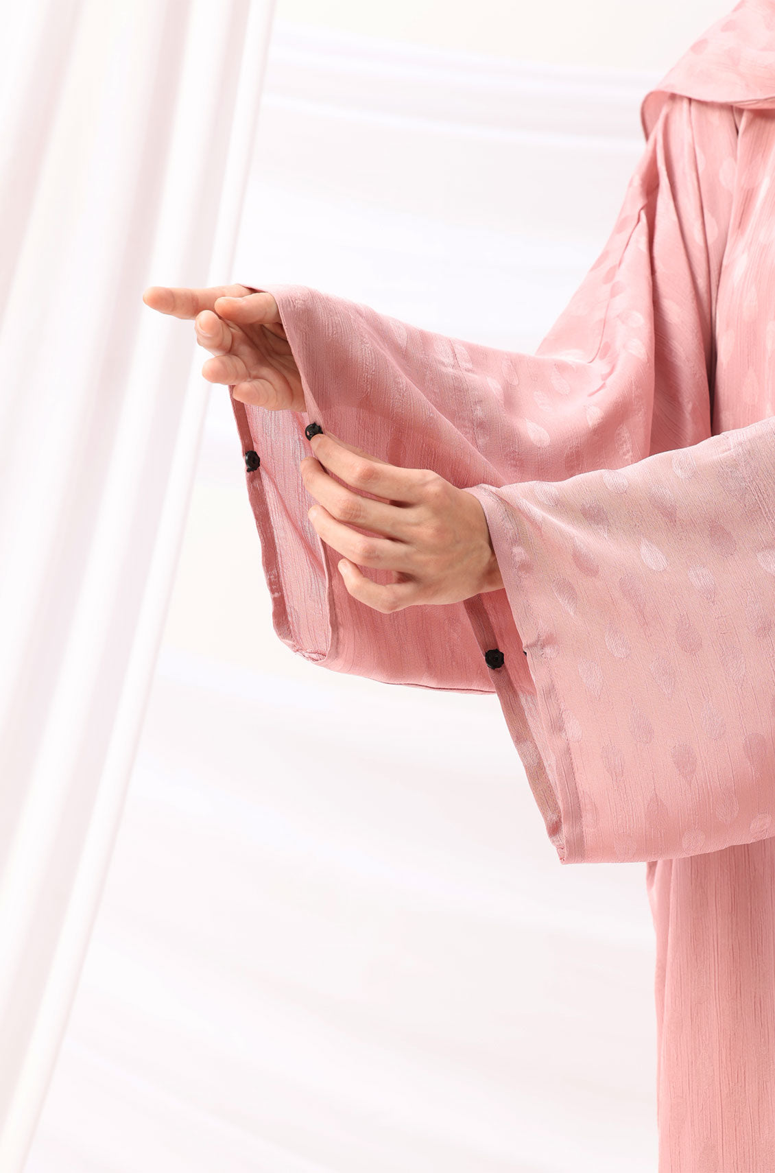 Luxe Dune Kaftan Abaya Rose Gold