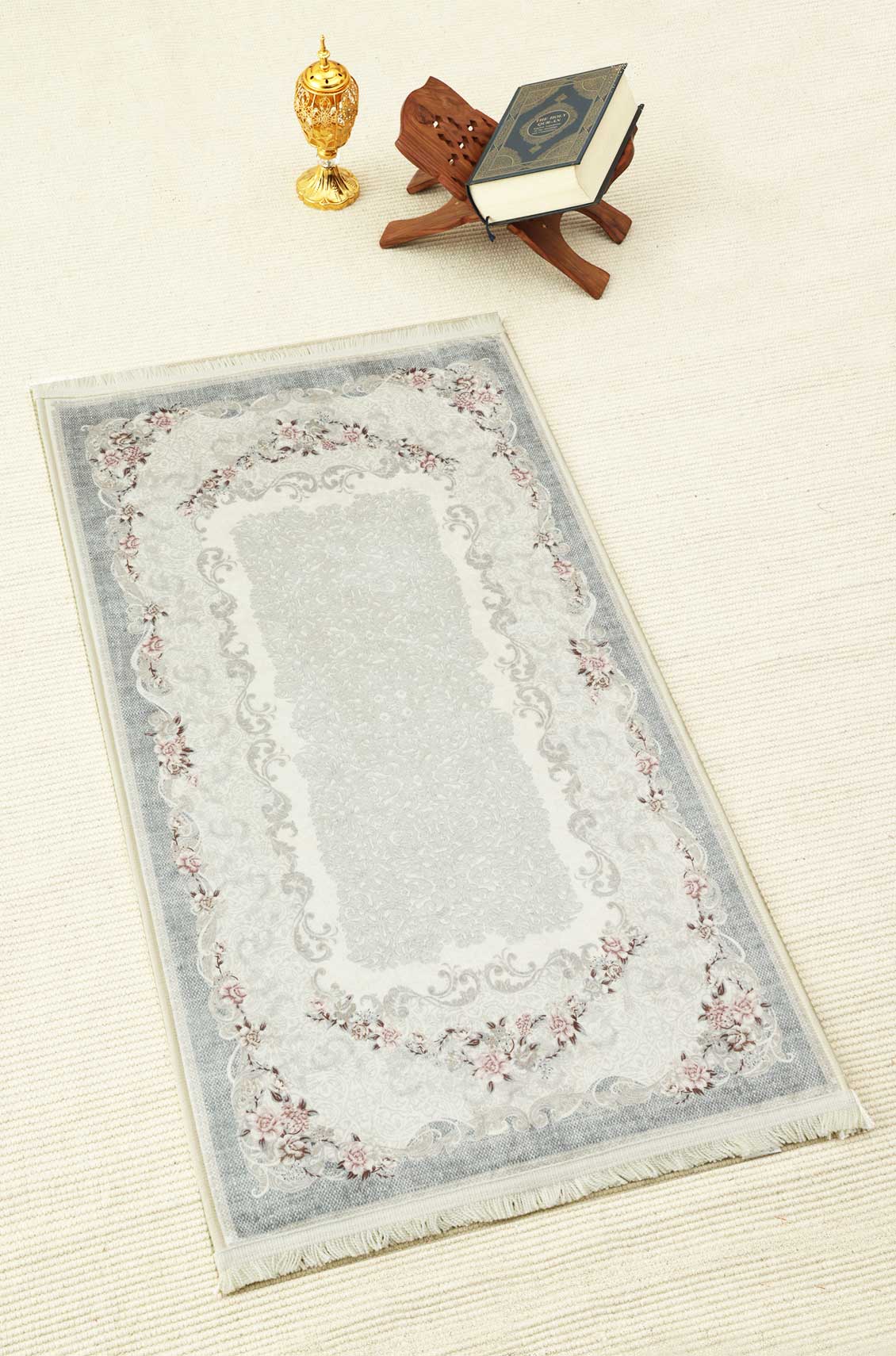 Janamaz Prayer Mat -Sufaid Phool
