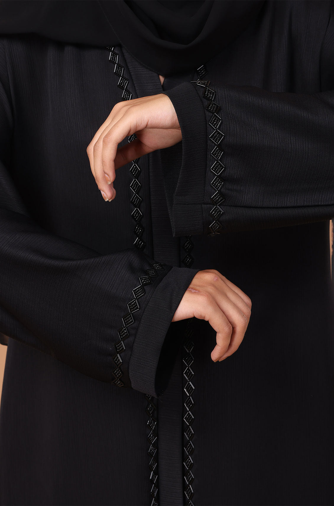 Black Diamond Pearl Abaya